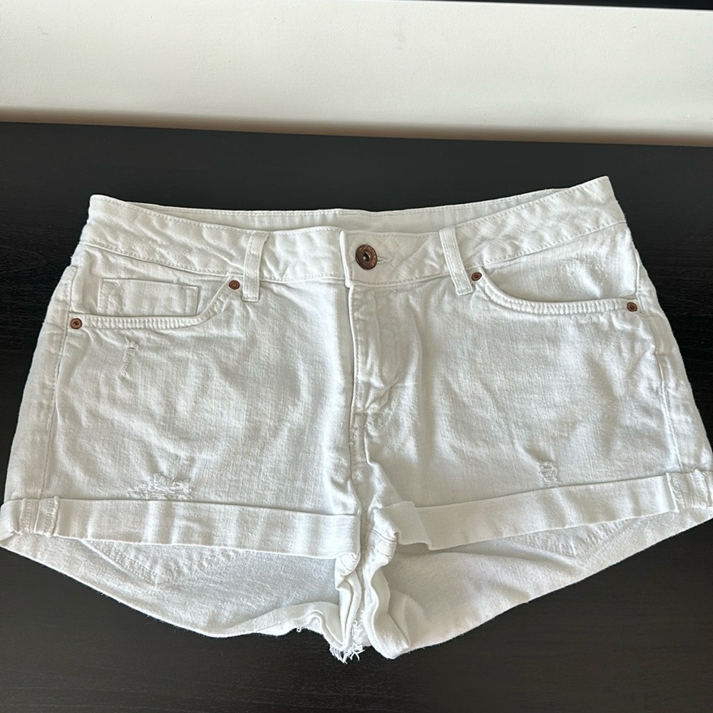 White H&M shorts